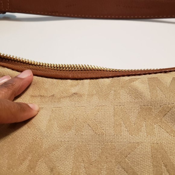 Michael Kors Logo Purse - Picture 5 of 7